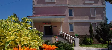 Отель "У моря"