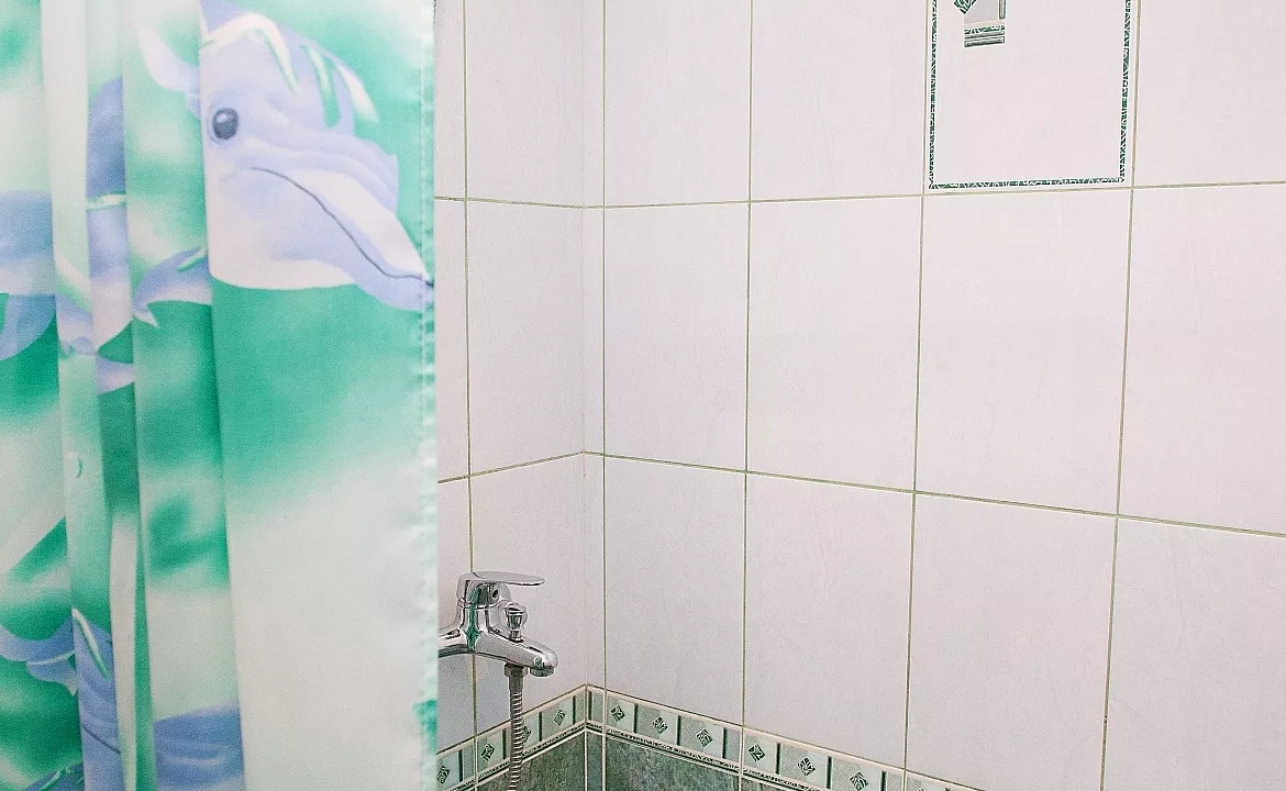 Стандартный семейный номер на 1 этаже . Гостевой дом Дом у Моря ЛАКИ. Геленджик Стандартный семейный номер на 1 этаже . Гостевой дом Дом у Моря ЛАКИ. Геленджик