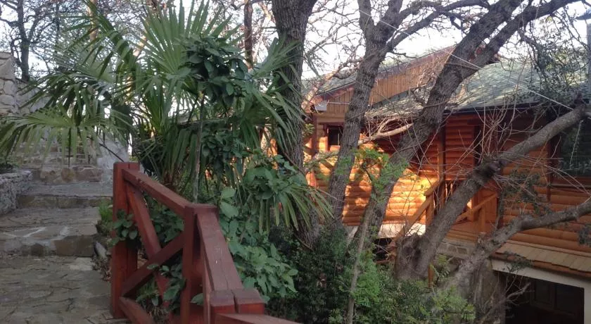 . Отель "Кучук-Ламбат". Бондаренково