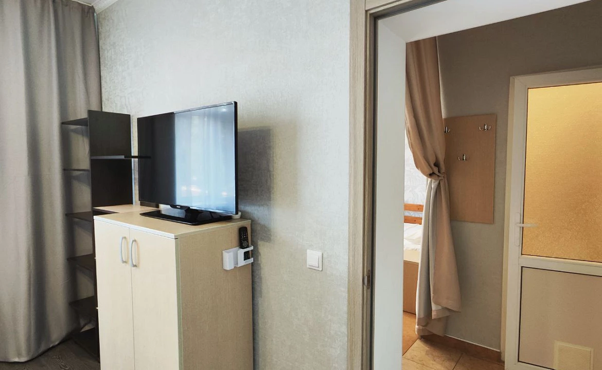 Семейный с балконом. Гостевой дом "Регион 86" . Адлер