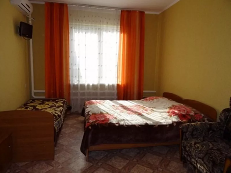 4-х местный номер Стандарт. Гостевой дом "Лоренсия". Адлер 4-х местный номер Стандарт. Гостевой дом "Лоренсия". Адлер