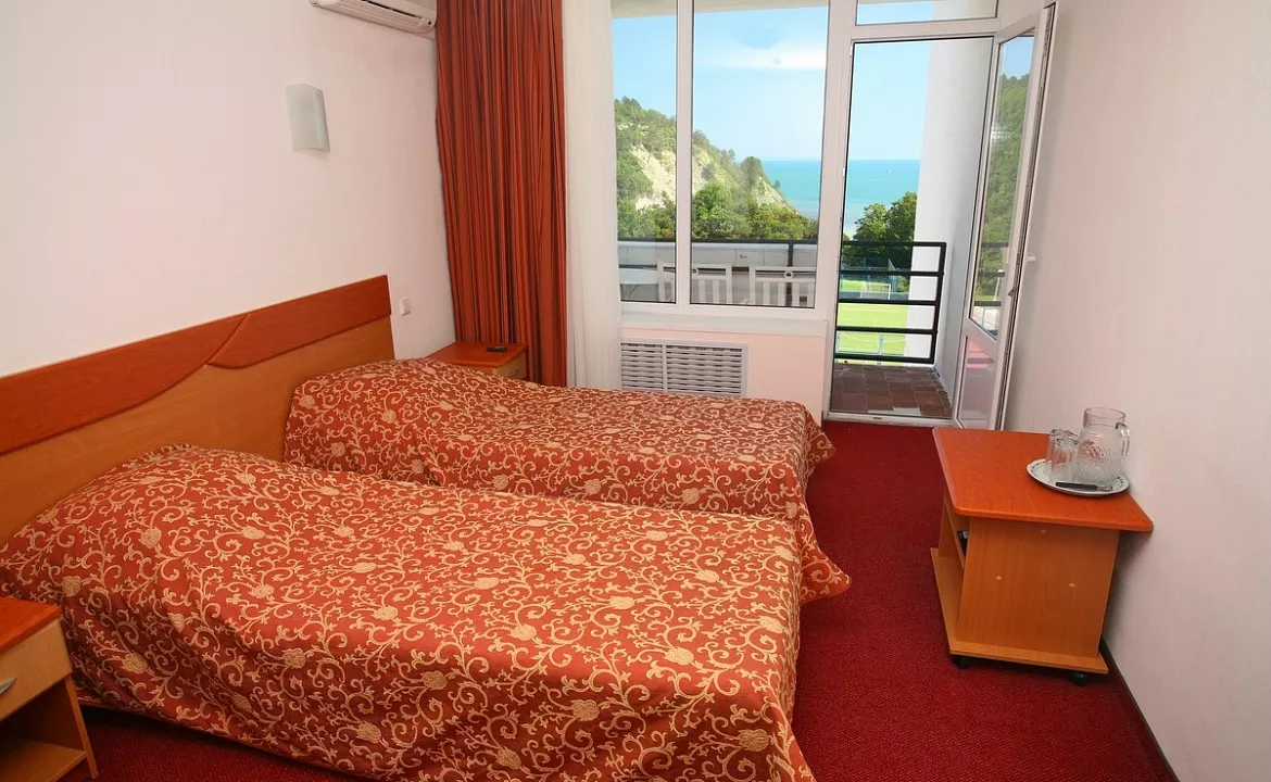 «Люкс» двух-комнатный 2-х местный. Санаторий "Туапсе". Бжид