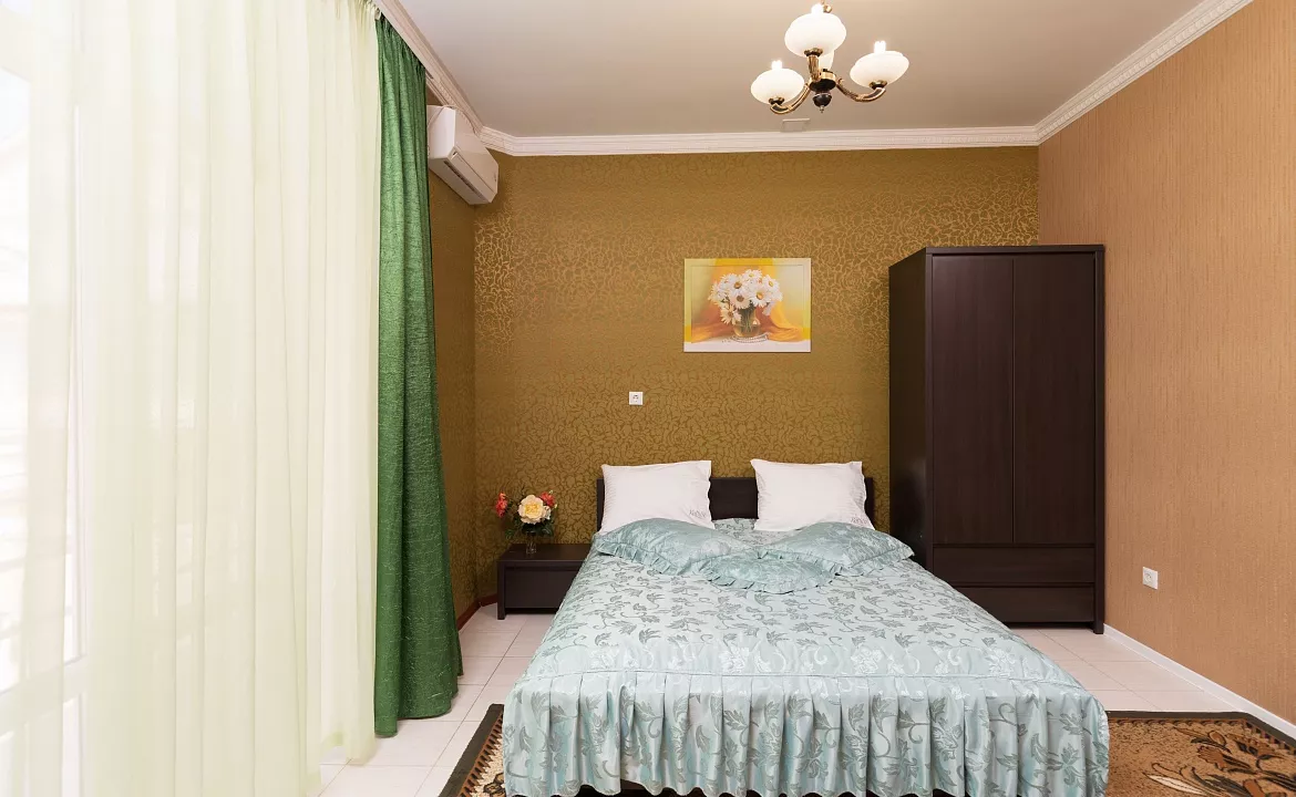 Апартаменты двухкомнатные (вид на море). Эллинги "KATRIN". Орджоникидзе