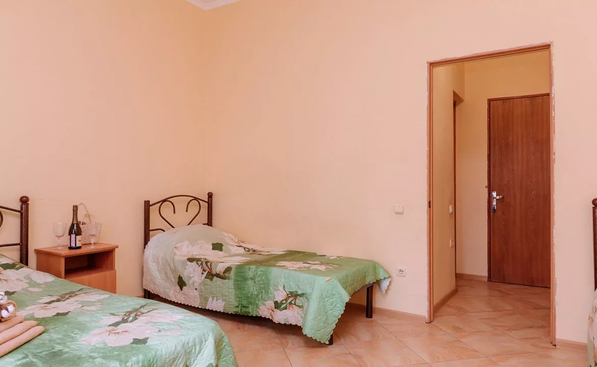 Стандарт с балконом. Гостевой дом "София" - Лазаревское. Лазаревское