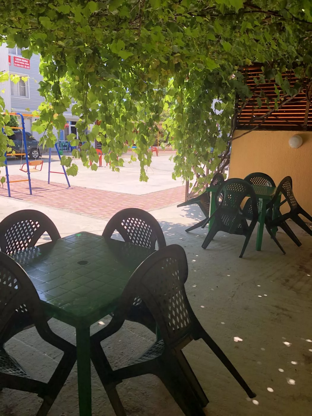 . Гостевой дом "Нина" . Ольгинка