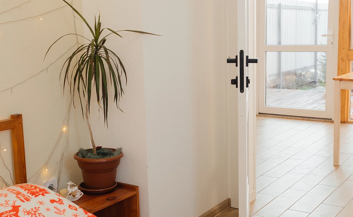 Спальня . Дом под ключ Морской Барн на берегу моря . Ейск