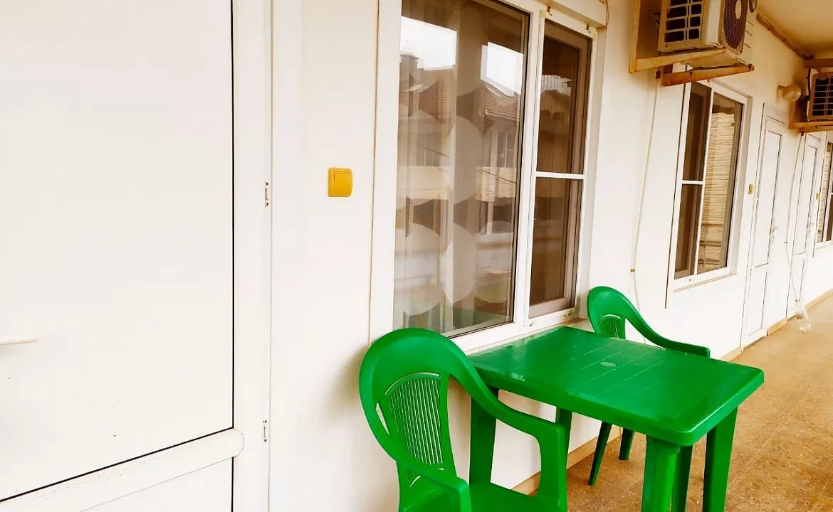 СТАНДАРТ 2-3-МЕСТНЫЙ С САНУЗЛОМ, ТВ И КОНДИЦИОНЕРОМ. Частный сектор "На Михайловский  8". Архипо-Осиповка