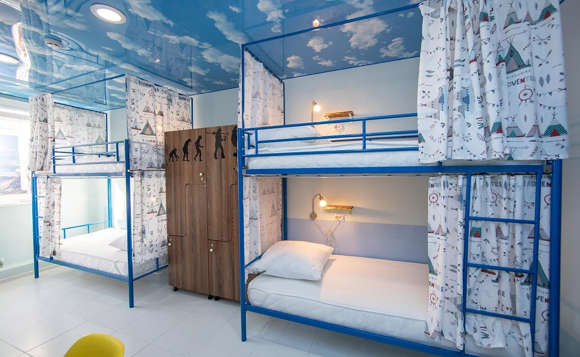 Кровать в общем 6-местном номере для мужчин. Хостел Bamboo Hotel. Адлер