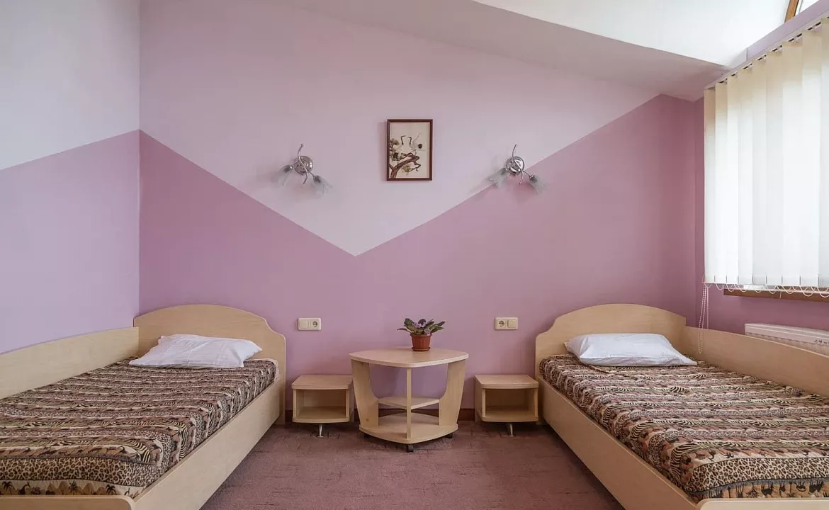 «Стандарт» № 1,2. Гостиница Аквилон. Алупка