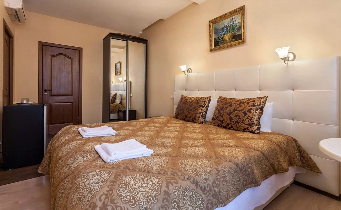 Двухместный номер класса «Стандарт». Отель "Гранд Флер". Форос