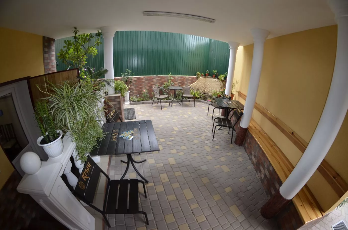 . Отель Гостевой дом «У Тещи-2». Феодосия