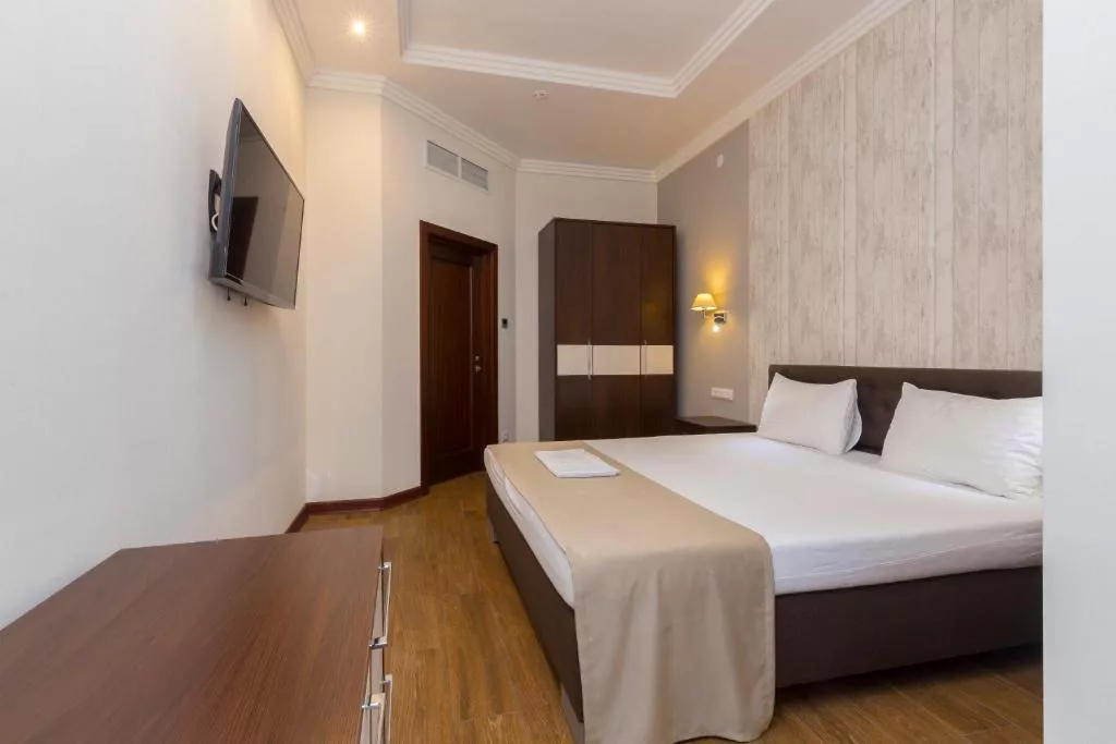 2-х местный номер Люкс. Отель Sun Palace Gagra. Гагра 2-х местный номер Люкс. Отель Sun Palace Gagra. Гагра