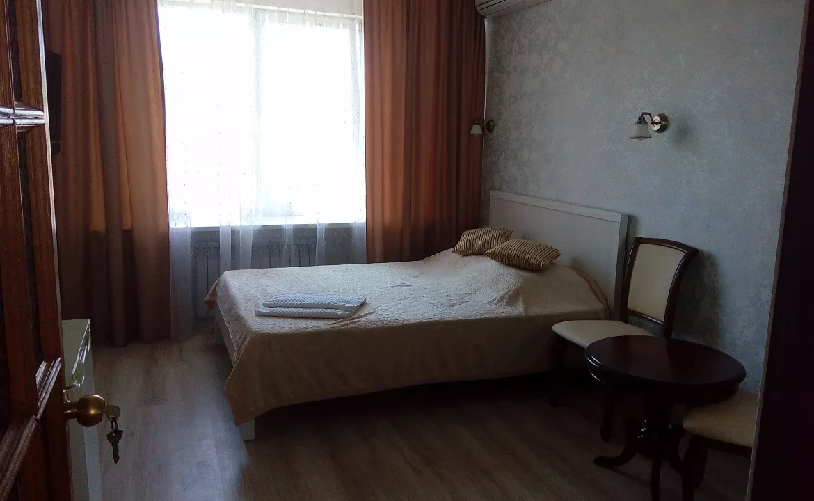 Полулюкс. Гостевой дом "Уютный дворик" на Толстого 42А. Геленджик