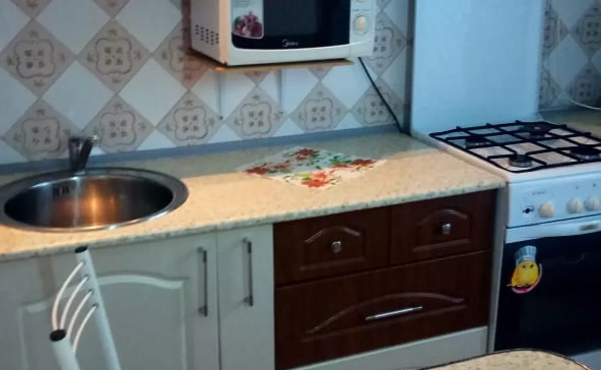 двухкомнатная квартира. Квартира в многоквартирном доме 2-х комнатная квартира у моря. Ейск