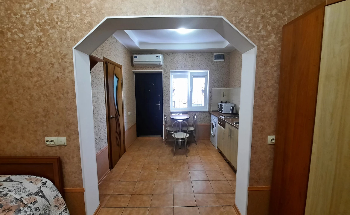 Квартира – студия . Частный сектор  Студия. Алушта