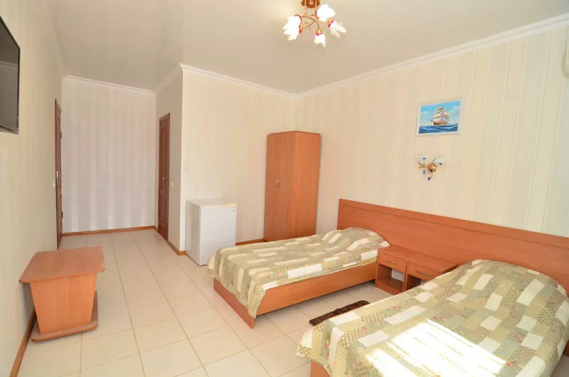 2-местный номер с балконом. Гостевой дом «Риф». Заозерное