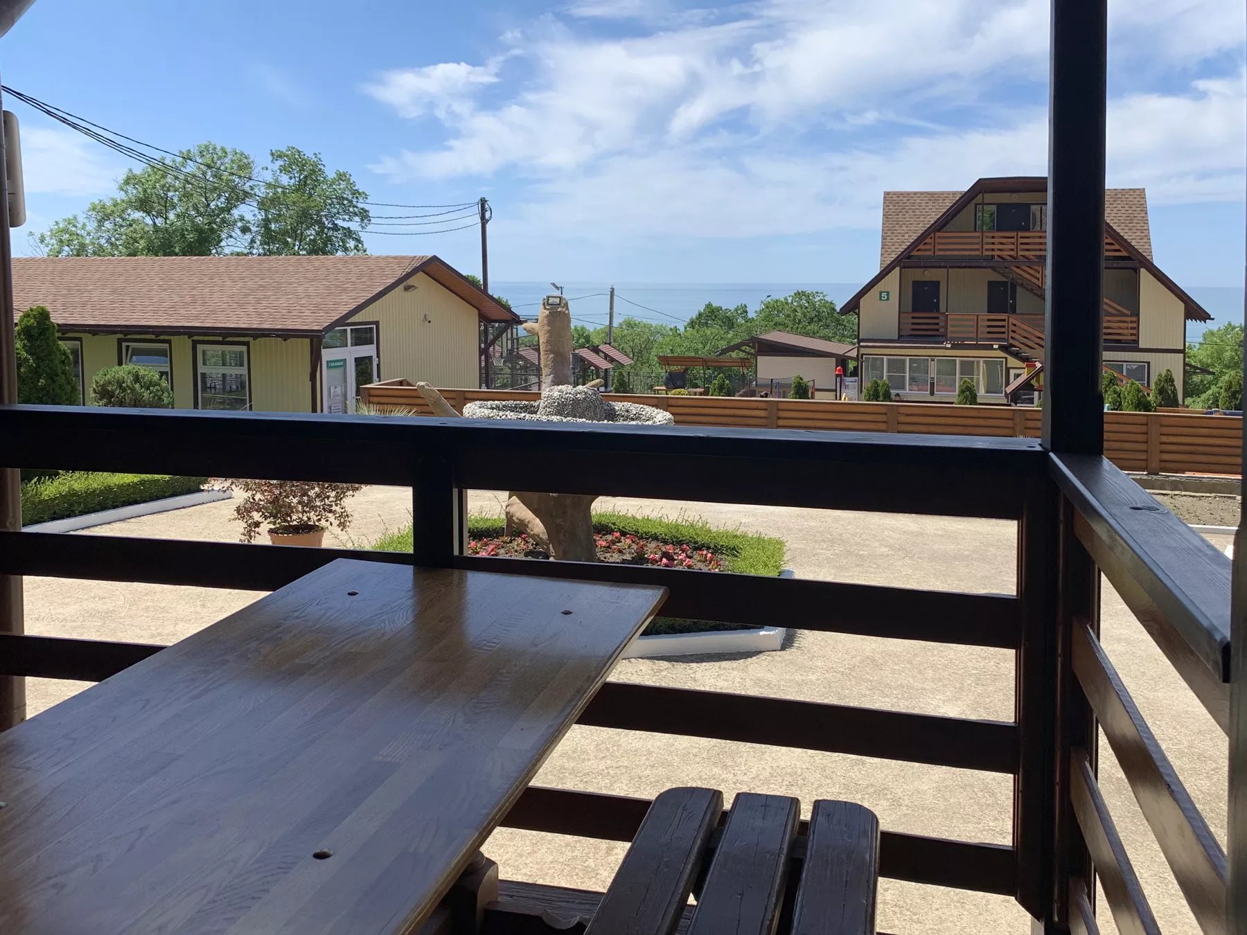 . Гостевой комплекс "Буэнос Диас". Совет-Квадже