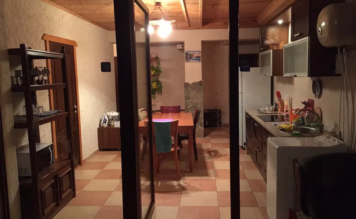 Двухуровневый люкс с балконом. Отель "Кучук-Ламбат". Бондаренково