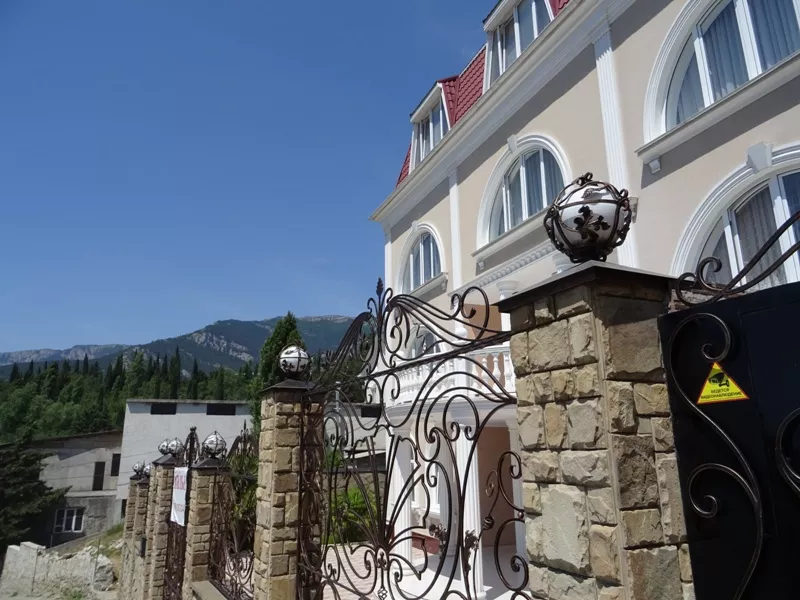 . Гостевой дом Айше. Ялта