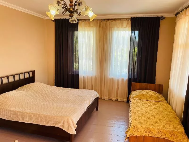 . Гостевой дом "У подножья пещеры". Новый Афон