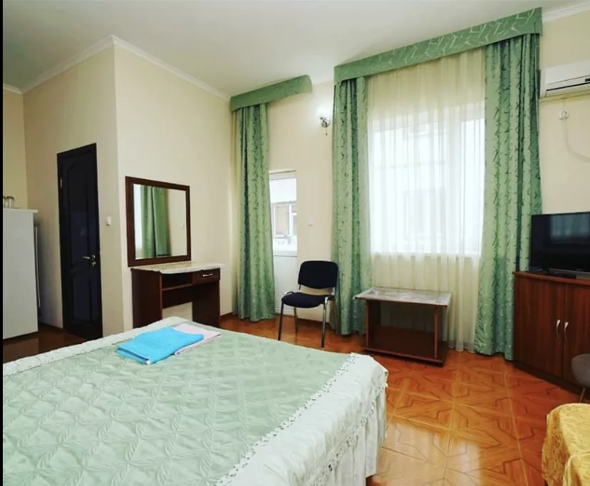 . Гостиница "Посейдон". Новомихайловский