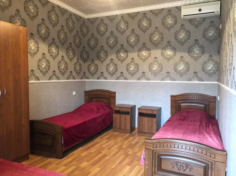 . Гостевой дом Фаворит . Сухум