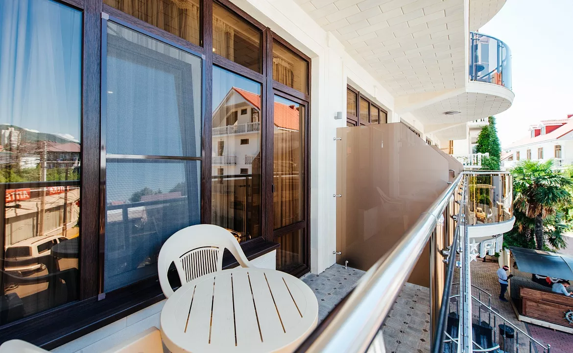 Полулюкс без балкона 2+1. Отель "Атлант". Лазаревское Полулюкс без балкона 2+1. Отель "Атлант". Лазаревское