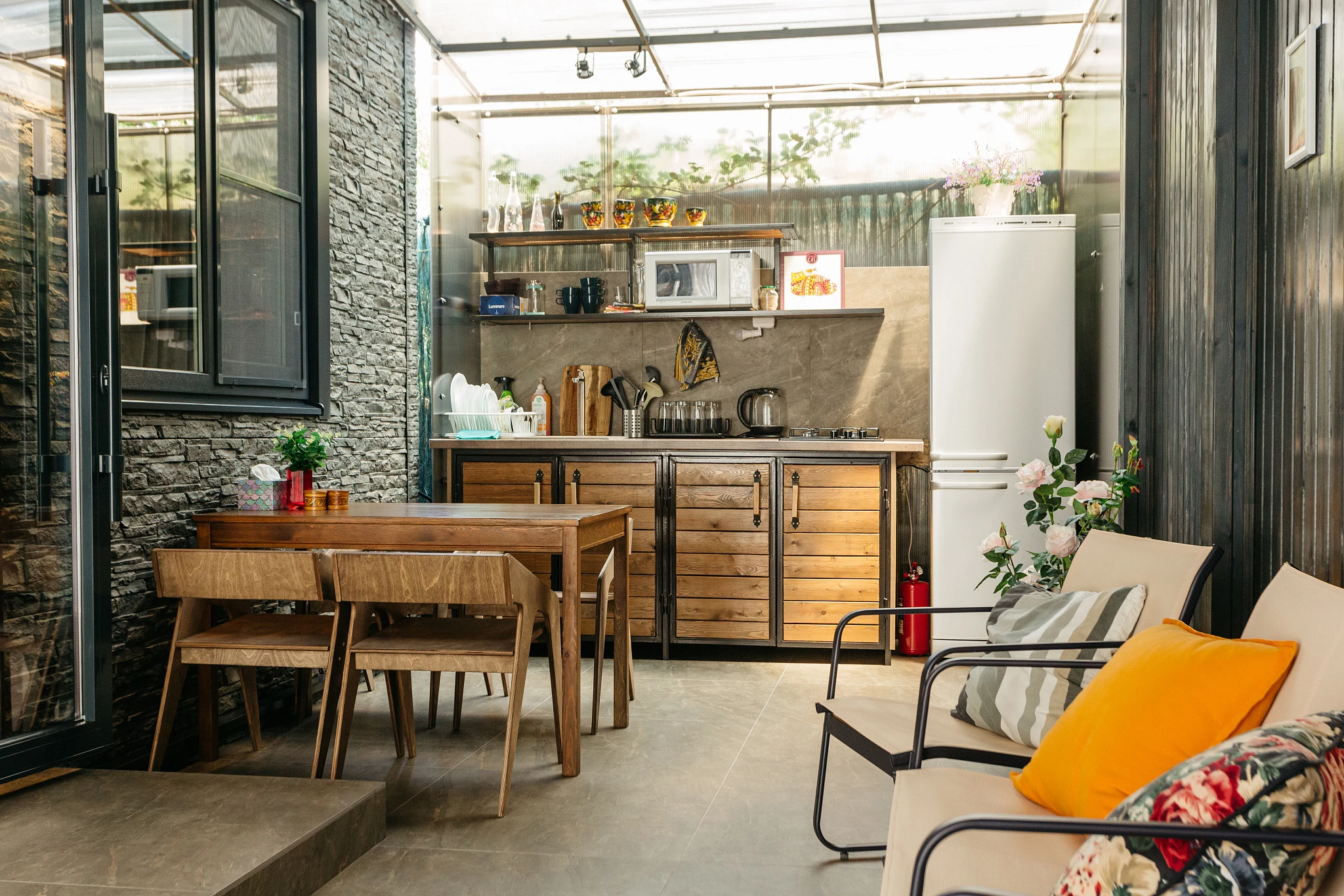 . Половина дома (трехкомнатный люкс) "У Жоровны". Геленджик