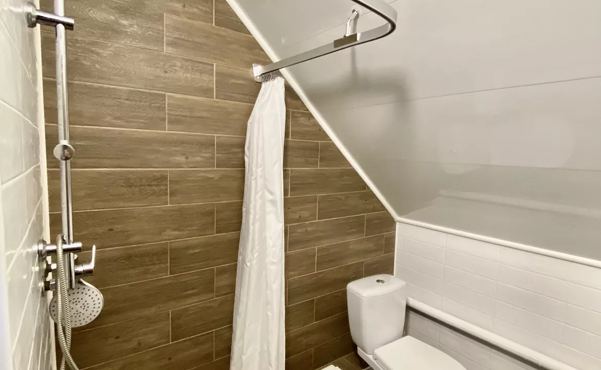 Двухместная комната на третьем этаже 8. Гостевой дом GreenWall. Анапа