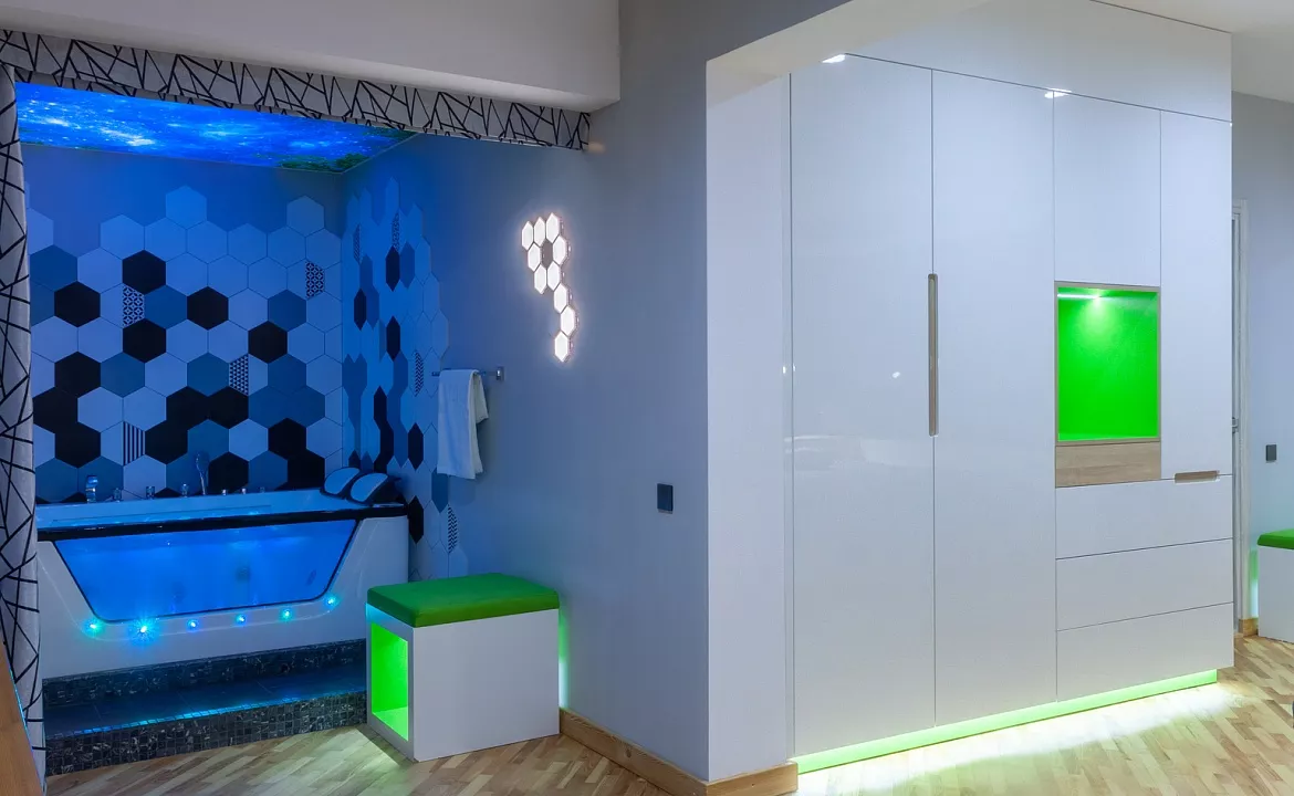 КОСМОС. Отель Эко-отель "Дискавери". Курорты Ялты