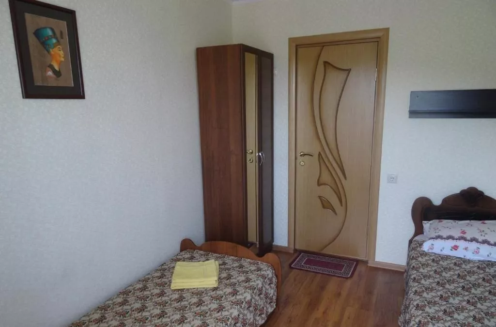 2-х местный номер Стандарт. Гостевой дом "Лукоморье". Адлер