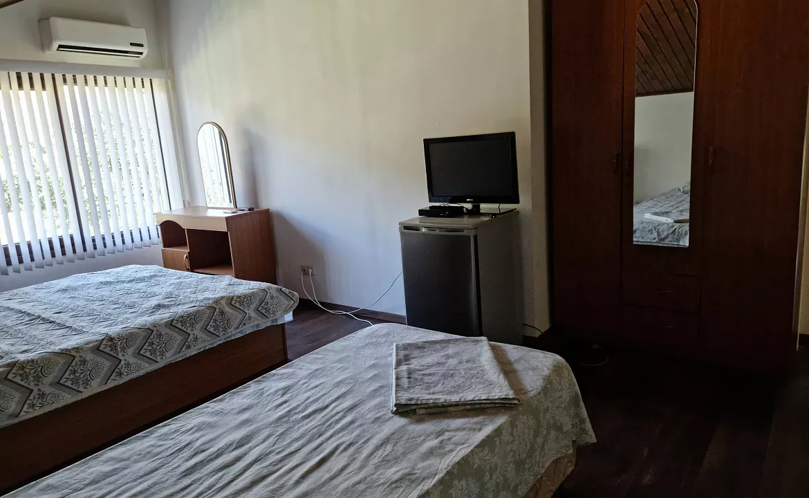 4х местный номер на 2 этаже. Гостевой дом "Цитрус". Цандрипш