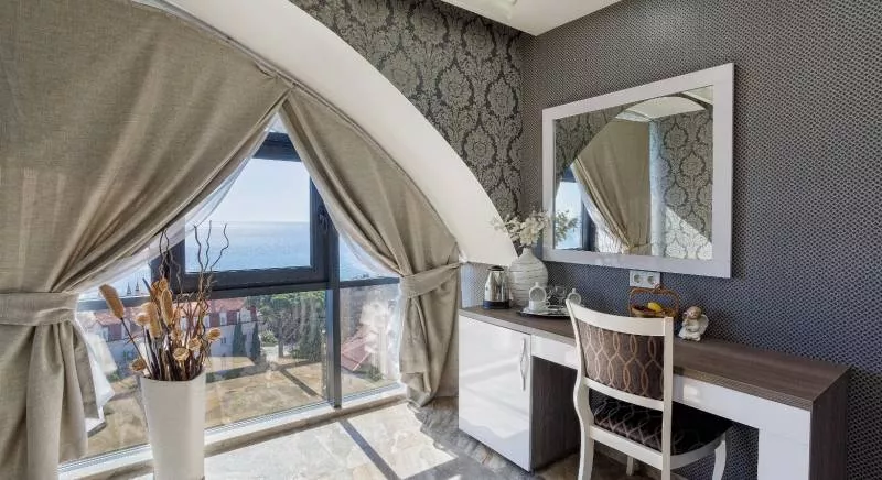 Полулюкс панорамный. Гостиница "Парк Авеню". Кореиз