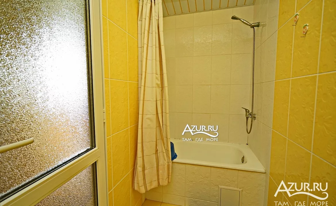 № 11 Четырёхместный номер с балконом. Гостевой дом "Семейный отдых" - Лазаревское. Лазаревское