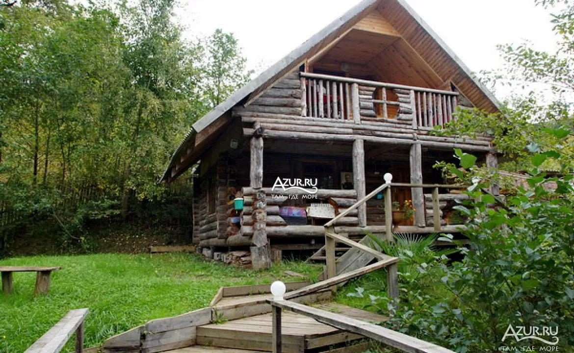 Домик . База отдыха "Алексеевка". Лазаревское