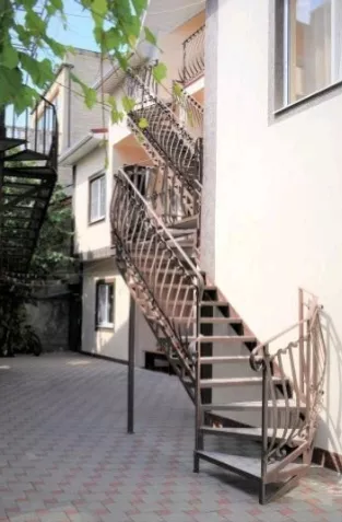 . Гостевой дом У Георгия . Витязево