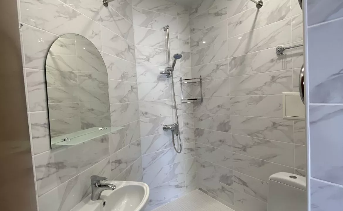 Трёхместный бюджетный номер. Гостевой дом "Заря". Лазаревское Трёхместный бюджетный номер. Гостевой дом "Заря". Лазаревское