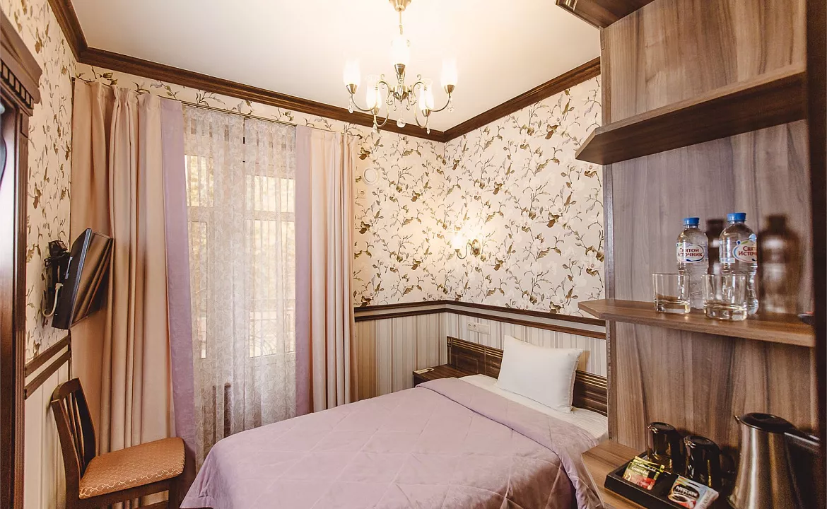 Стандарт Джуниор с одной кроватью. Отель «Вилла Полианна». Сочи