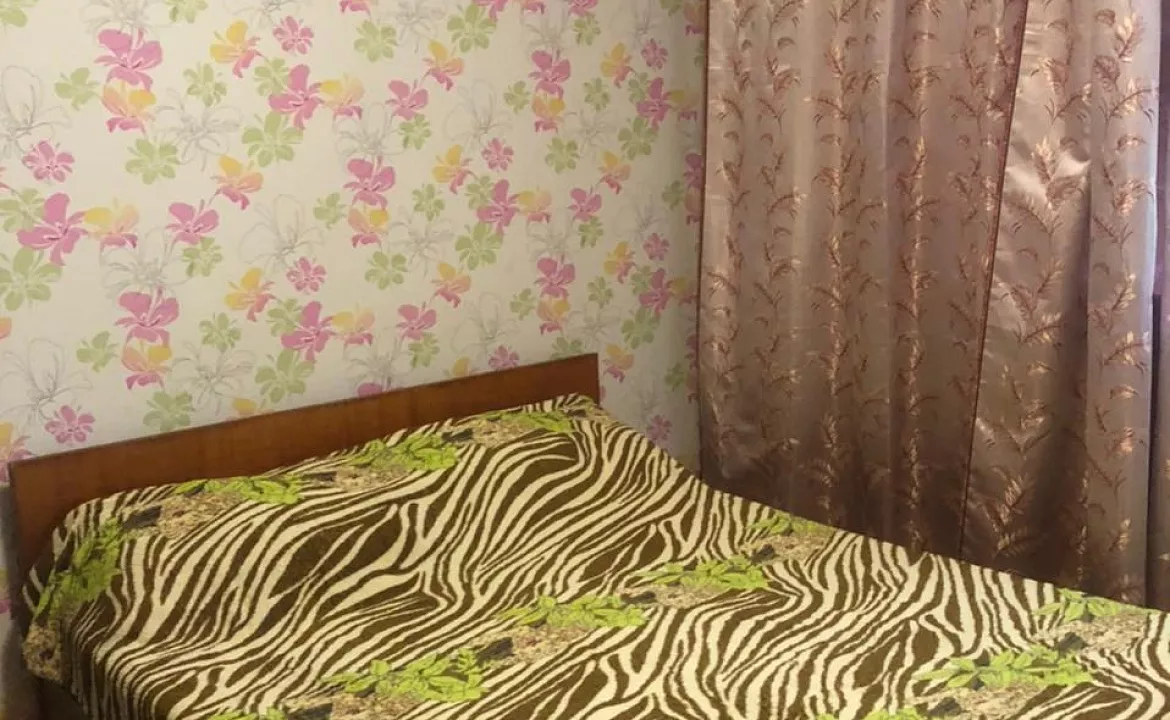 3х местный. Частный сектор Строителей 6/2 в п. Пионерный. Сукко