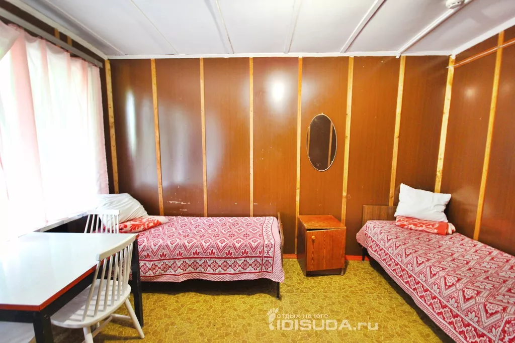 2-5-ти местный. Деревянный домик санузел во дворе. База отдыха «Скала Парус»     . Прасковеевка 2-5-ти местный. Деревянный домик санузел во дворе. База отдыха «Скала Парус»     . Прасковеевка