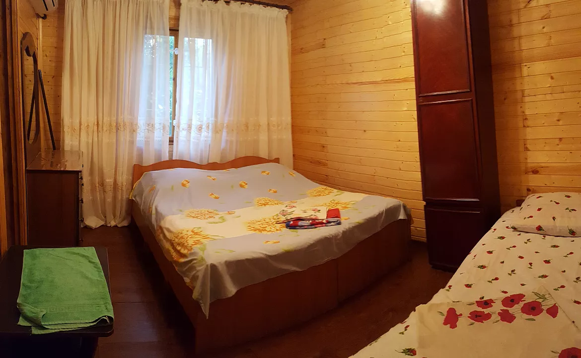 Трёхместный номер. Гостевой дом У Ирины. Пицунда