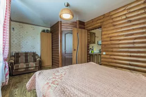 Шестиместный номер «Люкс». Отель "Югоморье". Архипо-Осиповка