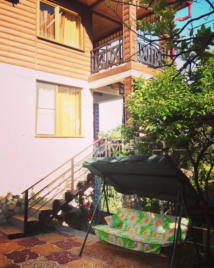 . Гостевой дом Эль Платано. Новый Афон