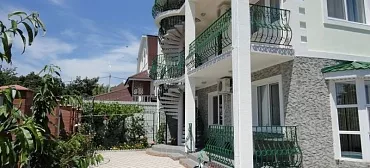 Гостевой дом "Зеленый дворик" - Голубая бухта