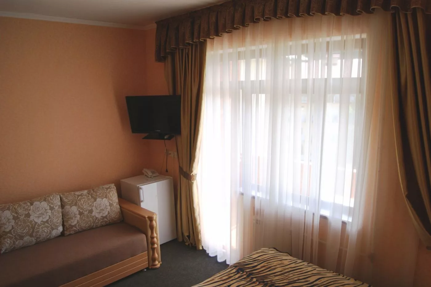 . Отель "Арго" ★★★ . Лазаревское