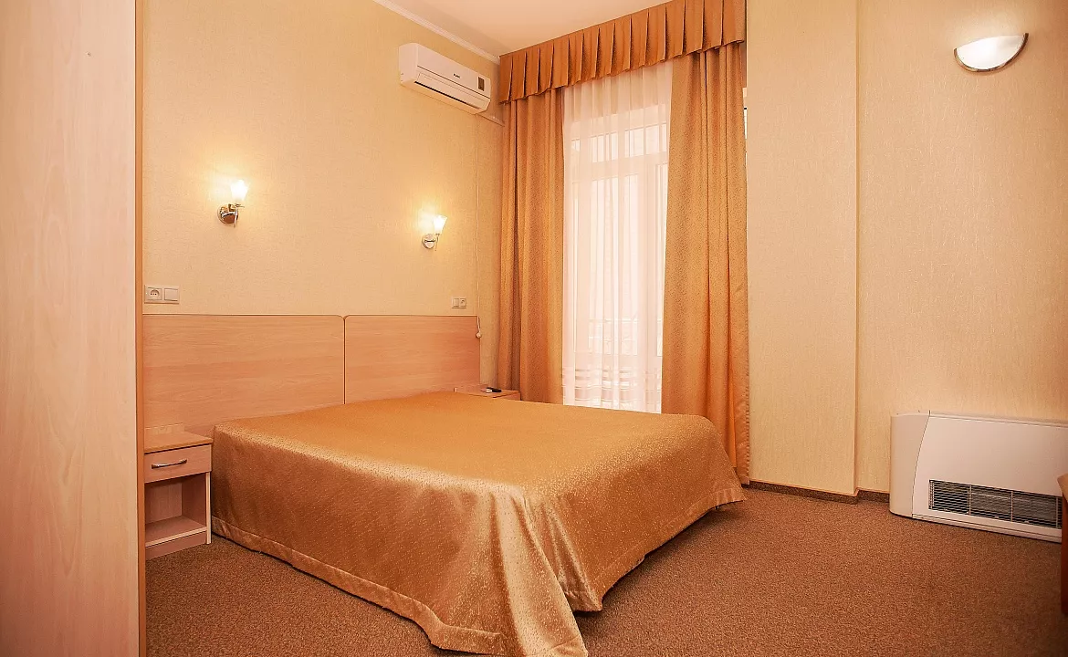 Двухместный номер . Гостевой дом Дом у Моря ЛАКИ. Геленджик Двухместный номер . Гостевой дом Дом у Моря ЛАКИ. Геленджик