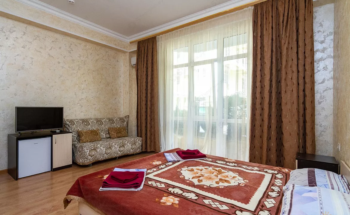  Стандарт с балконом. Гостиница "Жемчужина Ямала". Лоо