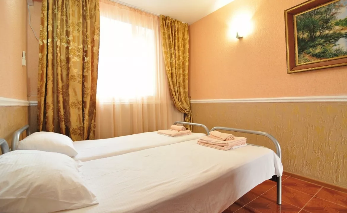 2-местный номер Стандарт. Гостевой дом "Спартак". Витязево