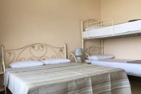 Четырехместный номер с балконом. Гостиница «Святая Абхазия». Пицунда