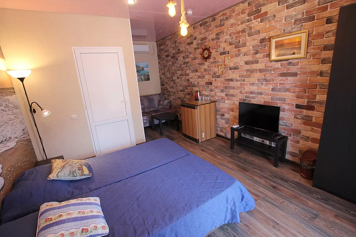 . Гостевой дом Вокруг света . Ейск